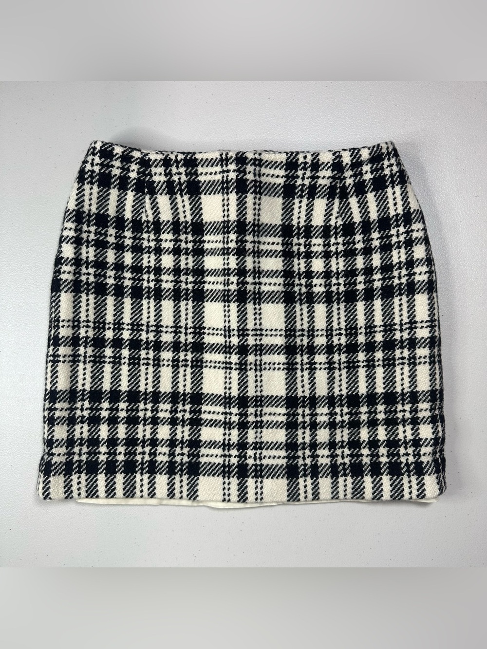 Eddie Bauer Petite 10 Wool Blend Plaid Mini Skirt Black Ivory Lined Career - Picture 2 of 8